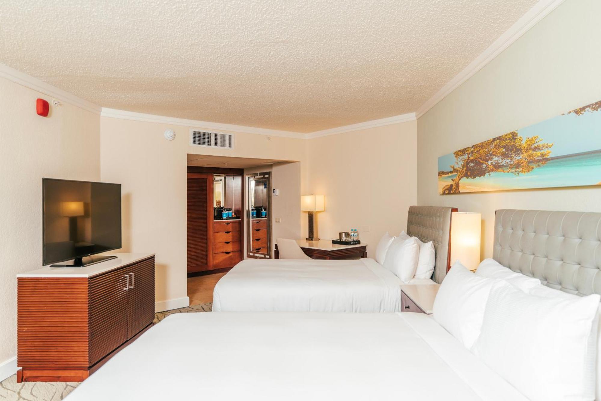 Hilton Aruba Caribbean Resort&Casino Palm Beach Exterior foto